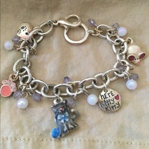 Adorable kitty charm bracelet!!